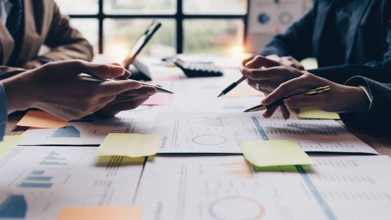 Global Reach with Local Precision: How Digital Marketing Breaks Down Barriers
